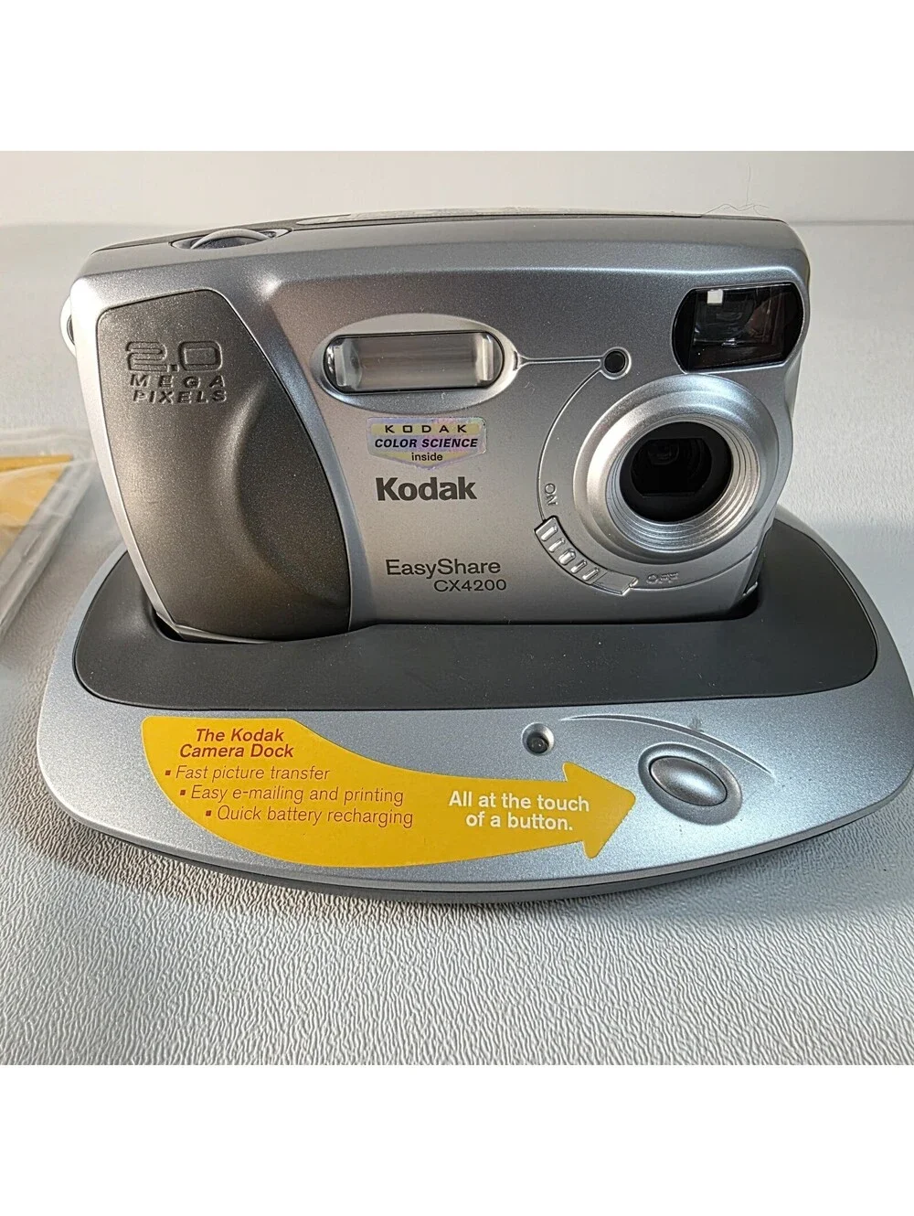 Kodak EasyShare CX4200 Digicam Starter Kit w/ Memory Card, Manuals, Dock